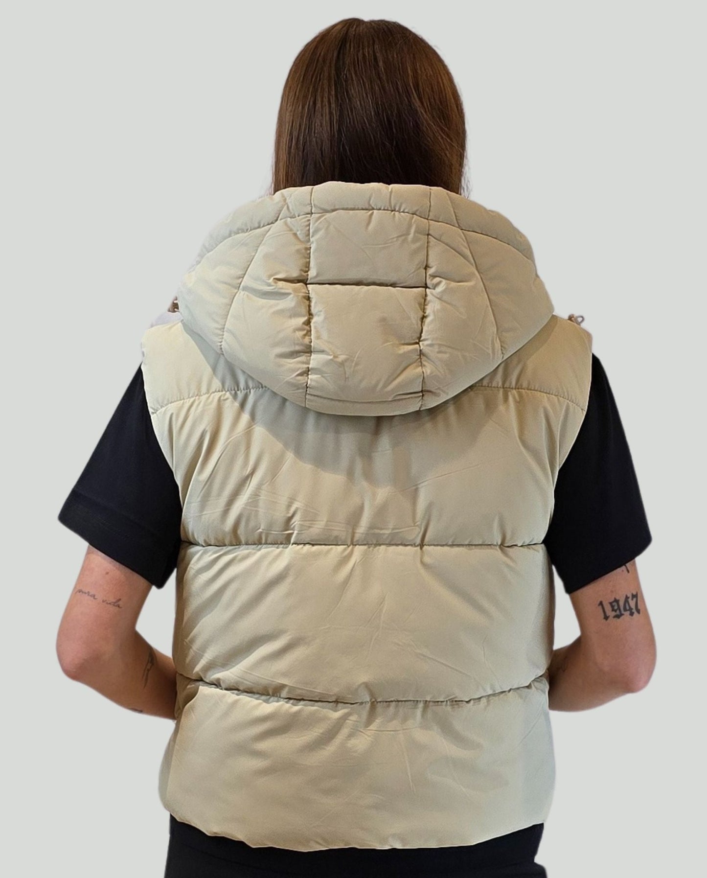 Piumino smanicato Sabbia - Soho Moda Mare