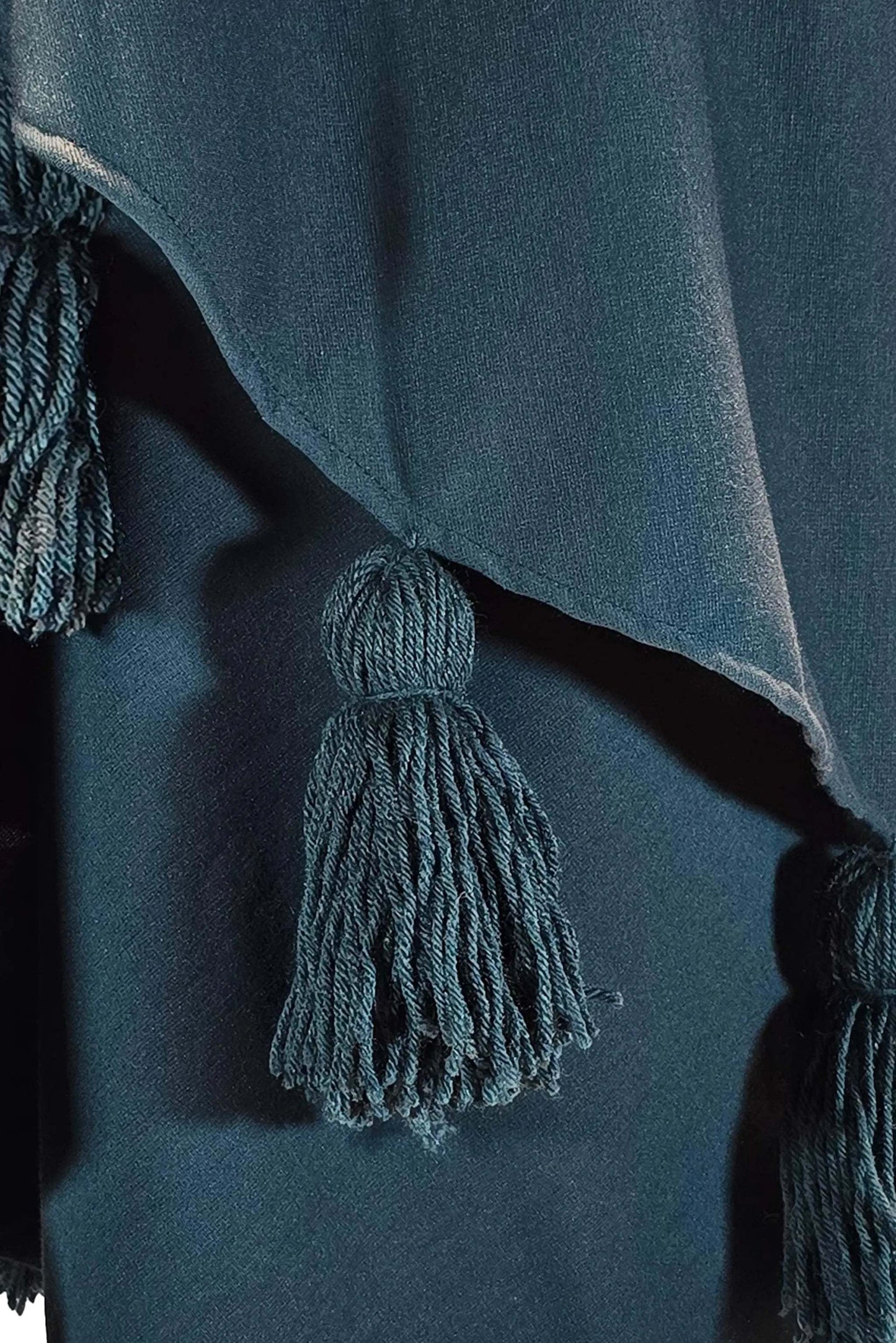 Mantella Vista Mare in green petrolio viscose fabric with merino wool tassels