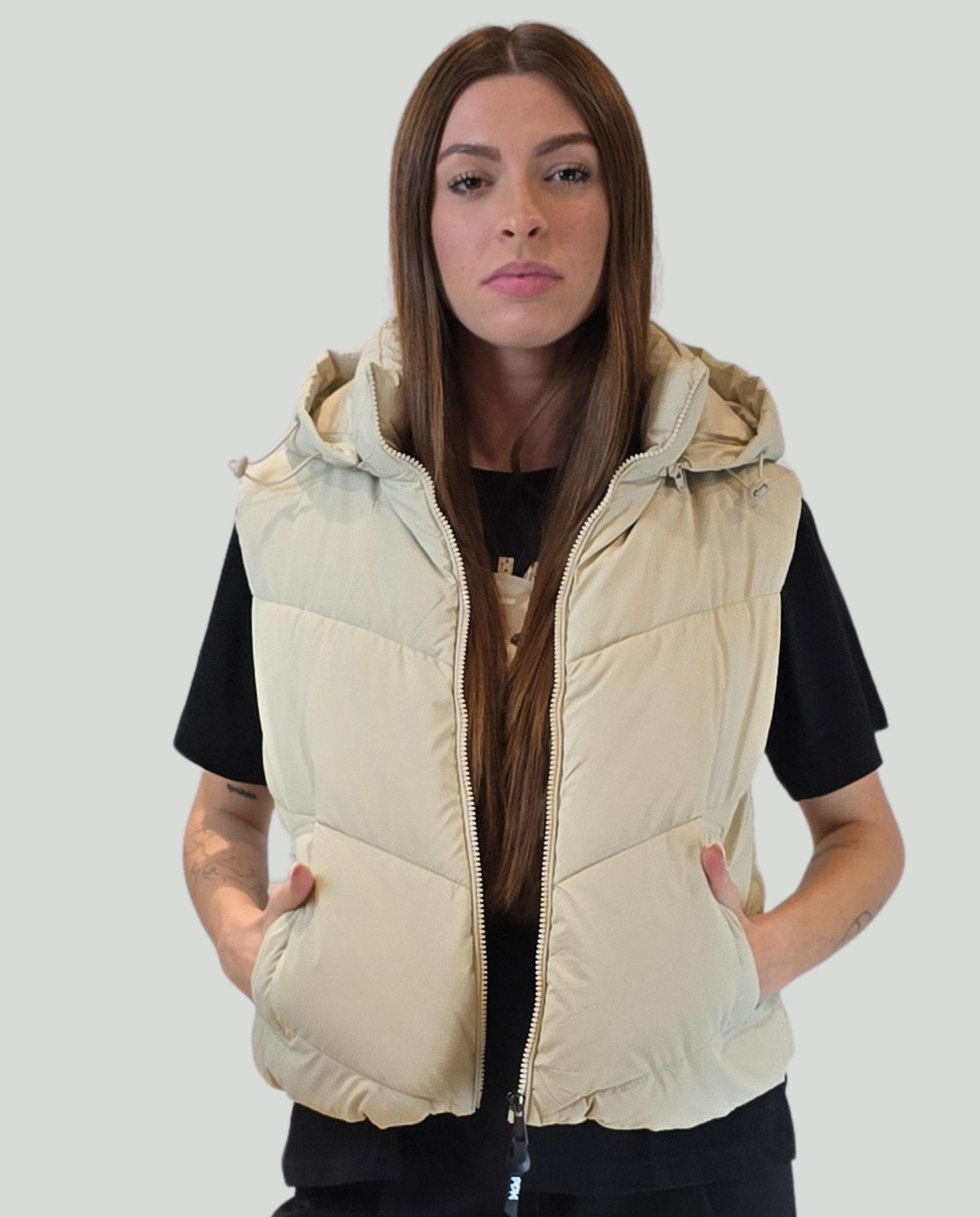 Piumino smanicato Sabbia - Soho Moda Mare