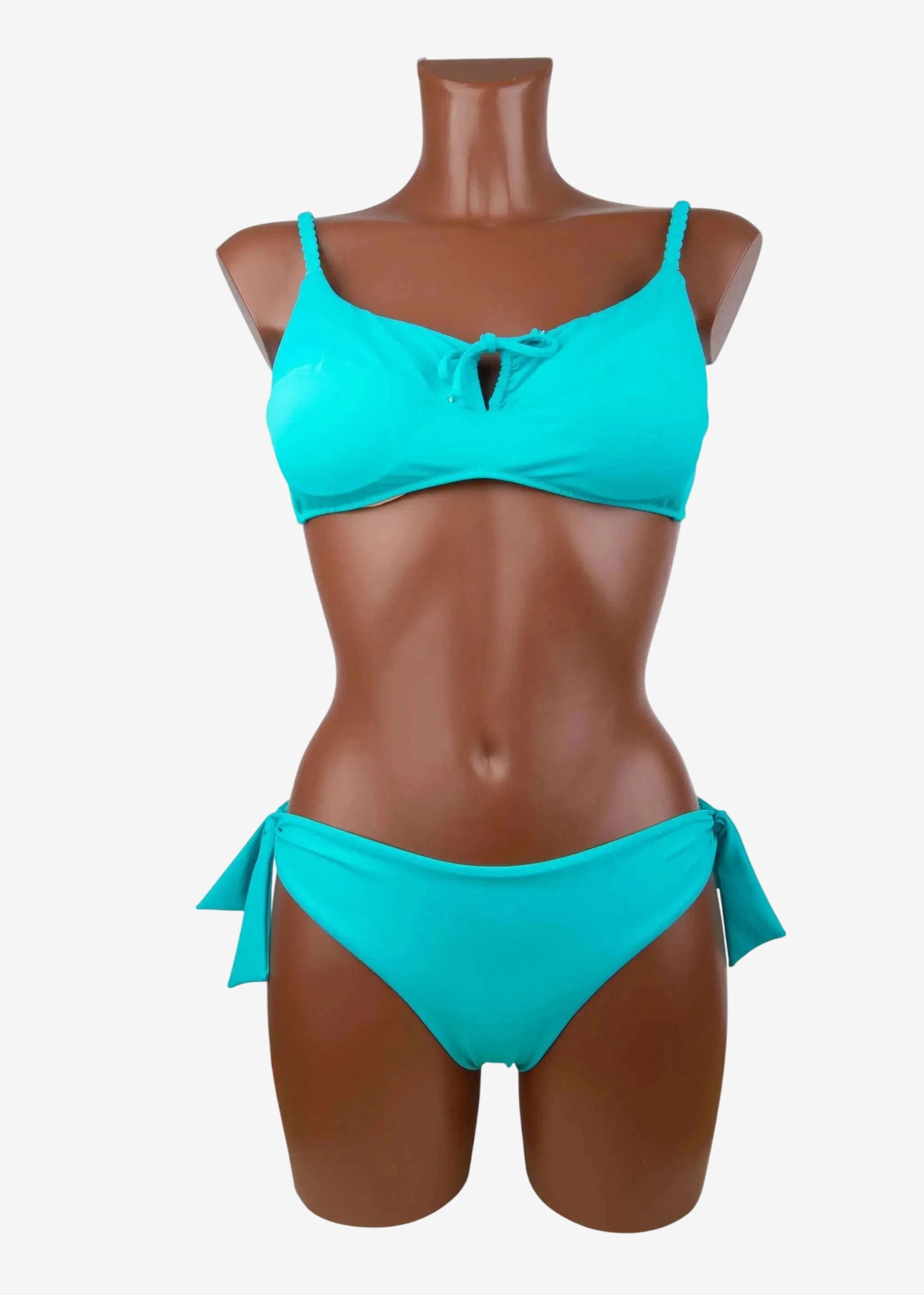 Bikini donna turchese Soho Moda Mare, stile made in Italy su manichino, beachwear di lusso