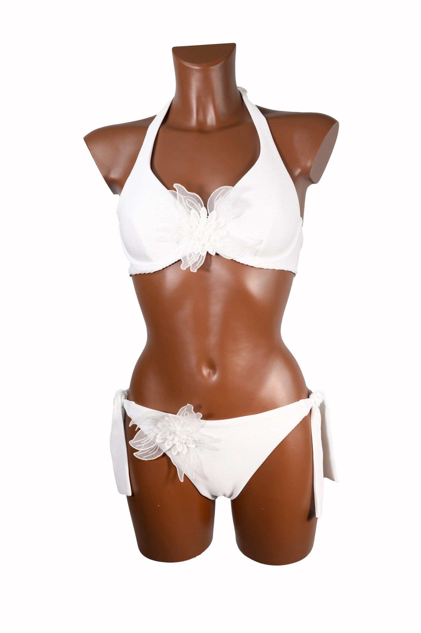White bikini ferretto with C cup, floral appliques, adjustable side ties, made in Italy